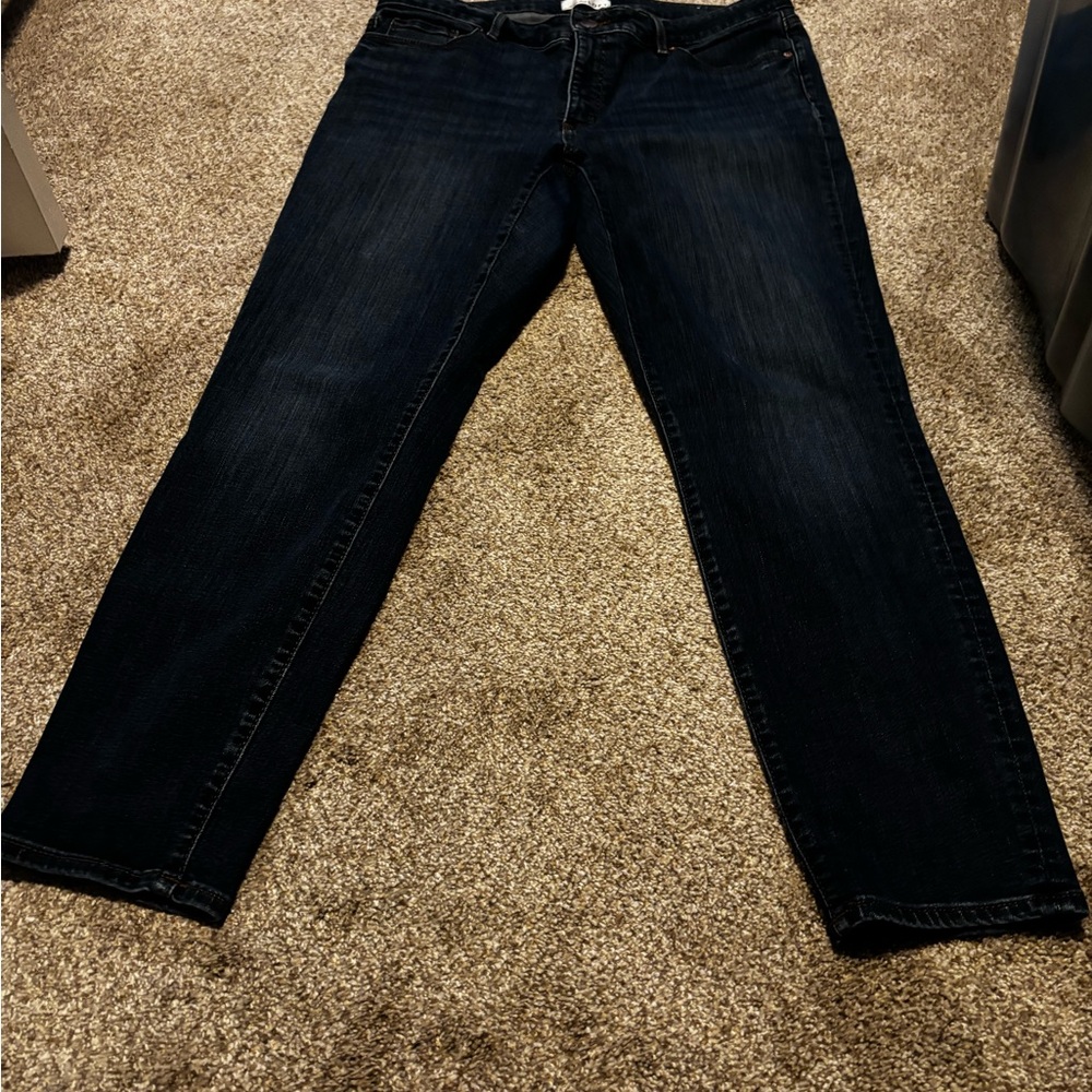 Loft Curvy Skinny size 32/14 Dark Wash Women’s Straight Leg Jeans - Blue